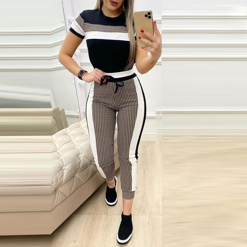 Set High-Waisted Pants and Long-Sleeved or Short-Sleeved Blouse